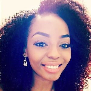 Meet your Posher, Cacarine